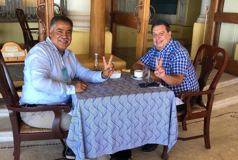 Se reúne Víctor Aguirre Alcaide con Ángel Aguirre