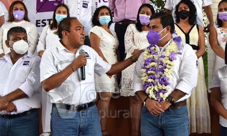 Trabajaremos por lograr el cambio que no ha llegado, dice Javier Miralrío, del PES, en Zihuatanejo