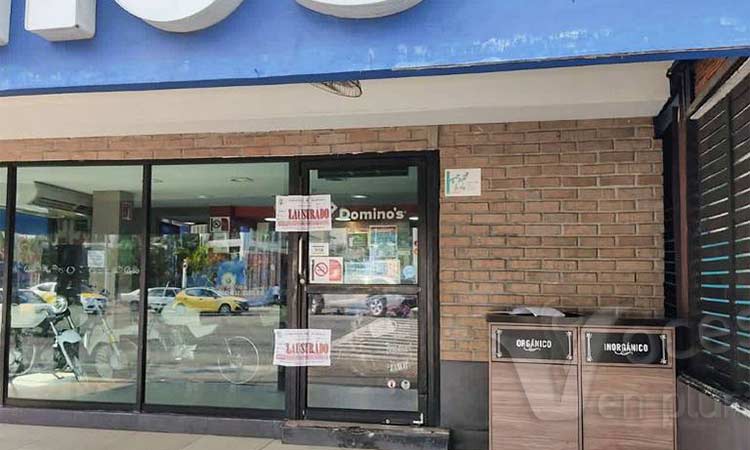 Clausuran autoridades pizzería en Acapulco por no respetar aforo permitido