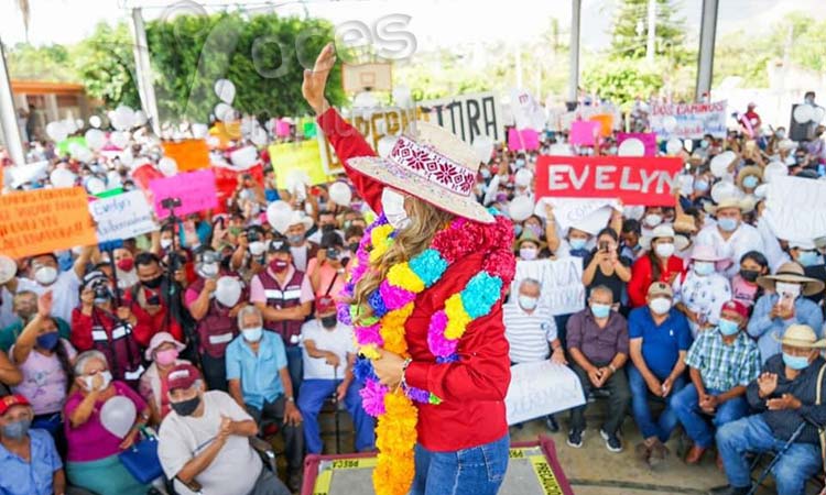 Reactivación del parque industrial, seguridad y saneamiento, compromisos de Evelyn Salgado con el Valle de El Ocotito y la Sierra