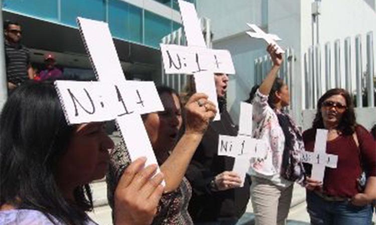 Admite AMLO alza de feminicidios y violencia familiar en México