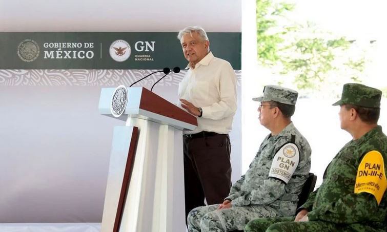 En una invasión, no solo las Fuerzas Armadas defenderían a México, sino todo el pueblo: AMLO
